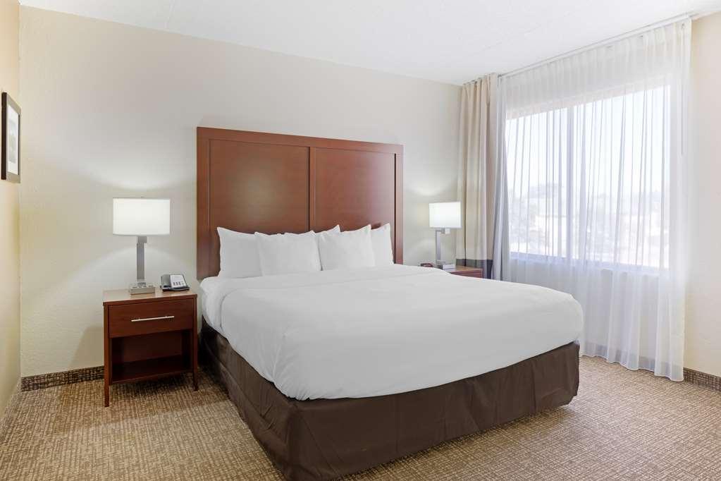 Comfort Inn & Suites Wichita Quarto foto