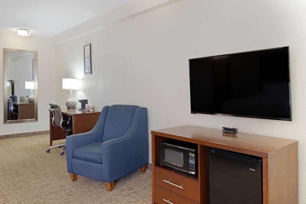Comfort Inn & Suites Wichita Quarto foto